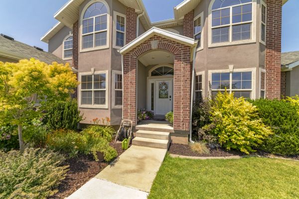 Cost of Transom Window Replacement in San Diego